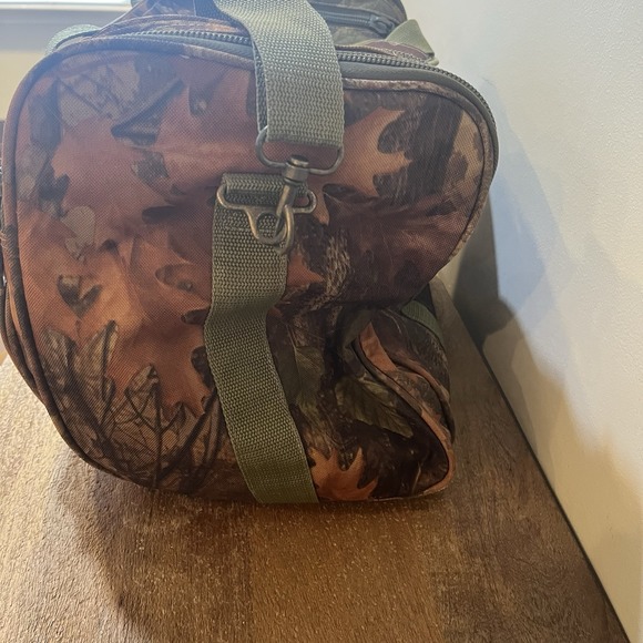 Magnum Camo 19" Hunting Fishing Range Field Gear Duffle Utility Bag Multi Pocket - Picture 12 of 16